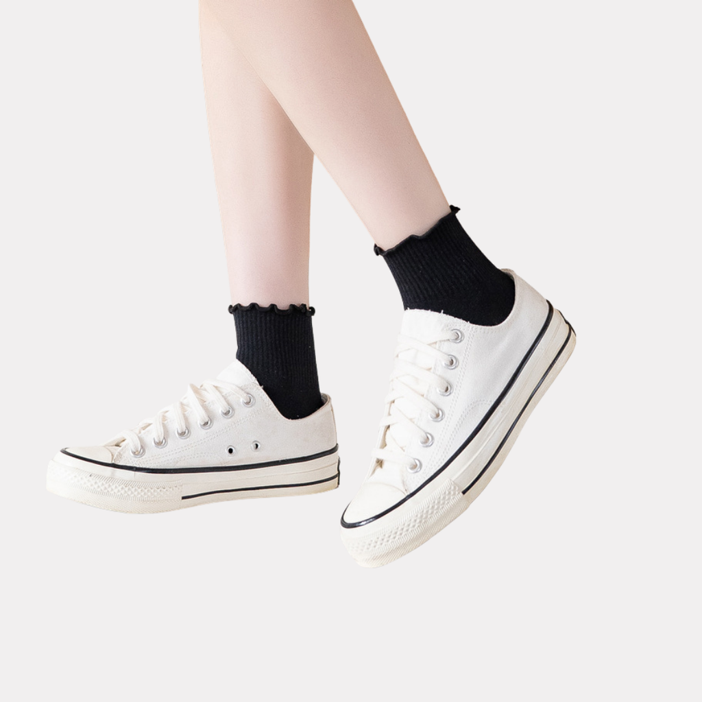 Ruffle Frills Crew Socks - 2 Pack Pairs (Black)
