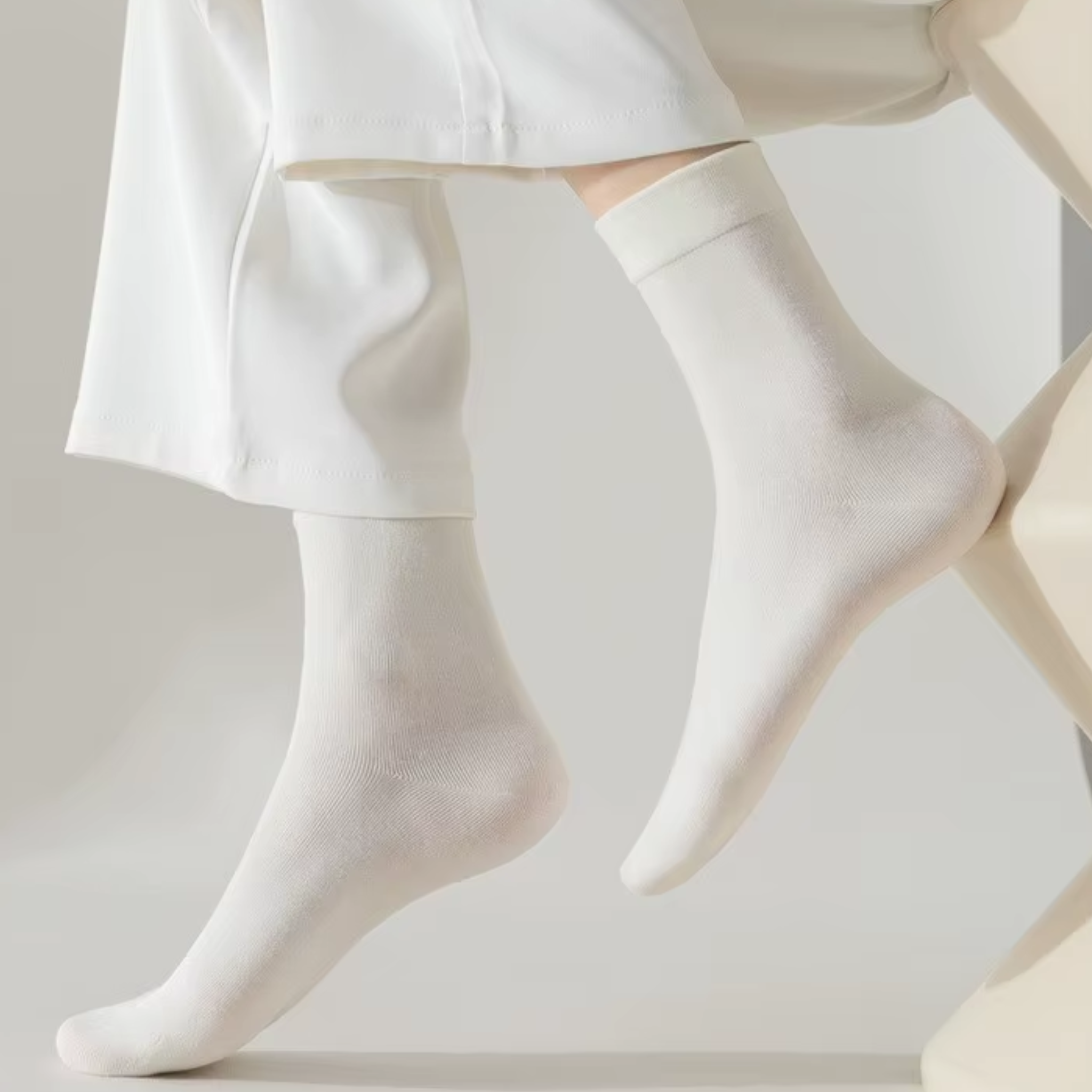 The Prima Crew – Premium Bamboo Socks  (2 Pairs in colour White)