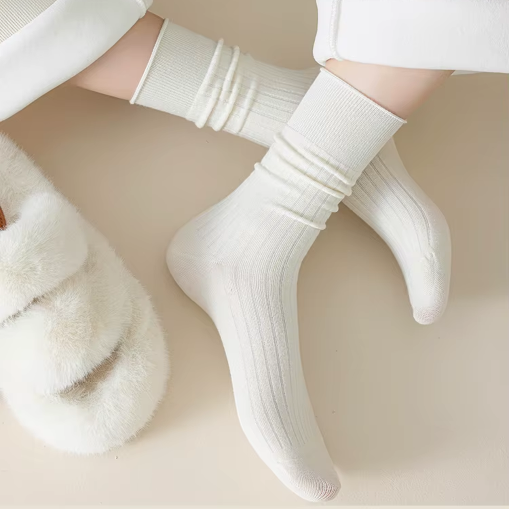 The Vita Crew – Premium Cashmere Socks  (2 Pairs in colour Ivory)