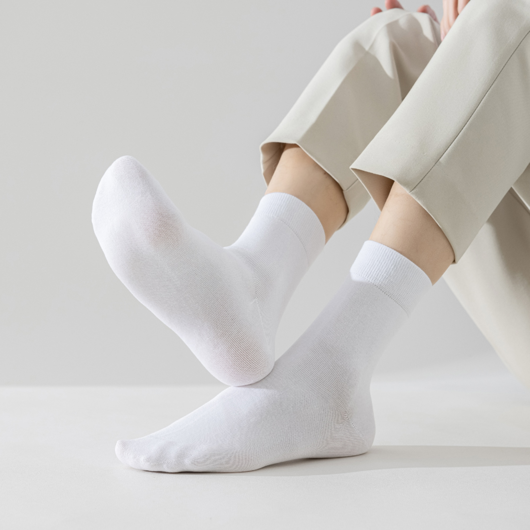 The Prima Crew – Premium Bamboo Socks  (2 Pairs in colour White)