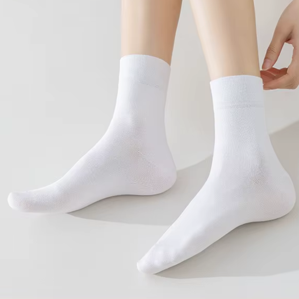 The Prima Crew – Premium Bamboo Socks  (2 Pairs in colour White)