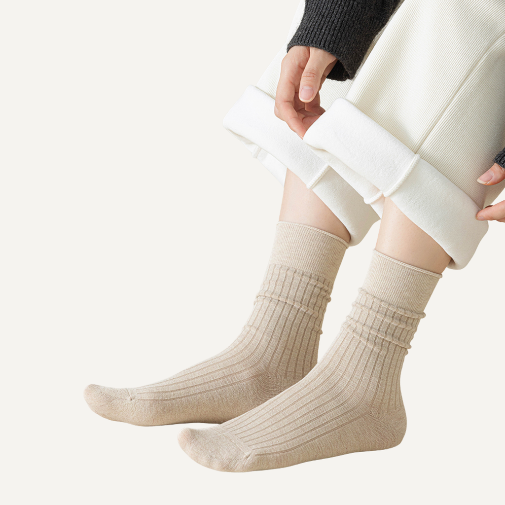 The Vita Crew – Premium Cashmere Socks  (2 Pairs in colour Oat)